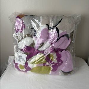NWT Vera Bradley Portobello Road Plush Throw Blanket 80” x 50” Retired Pattern